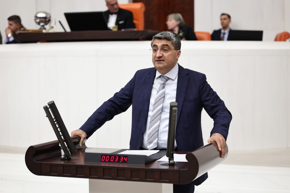 EKMEN: Bayramın gündemi geçim sıkıntısı ve mutlak butlan tartışmaları oldu