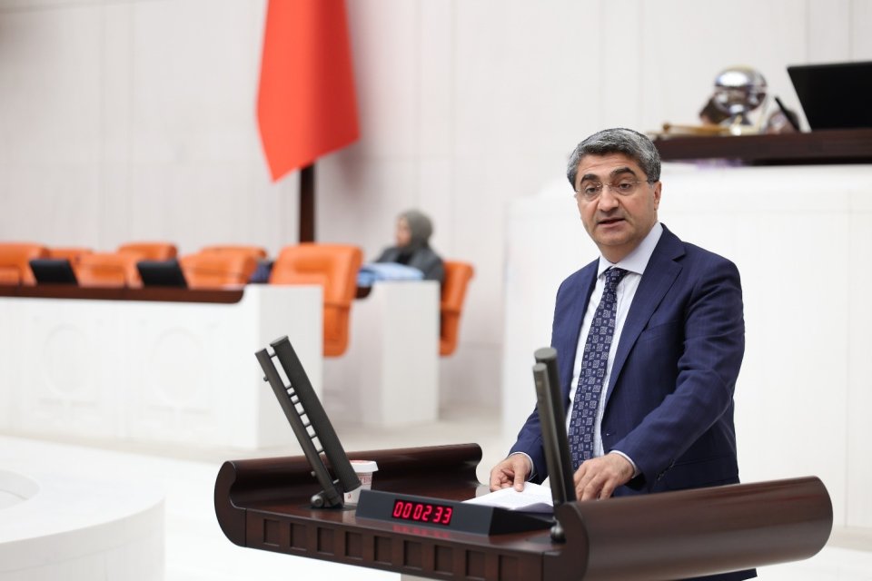 EKMEN: Yabancı liderler geliyor diye vatandaşın Anayasal hakları askıya alınamaz
