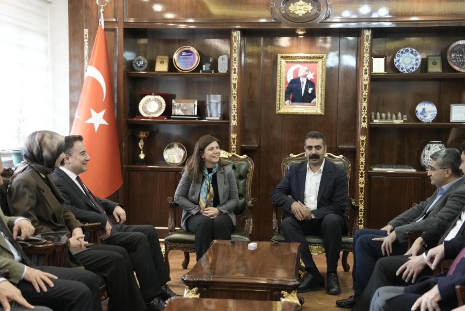 Diyarbakır Büyükşehir Belediyesi’ni ziyaret ettik.
