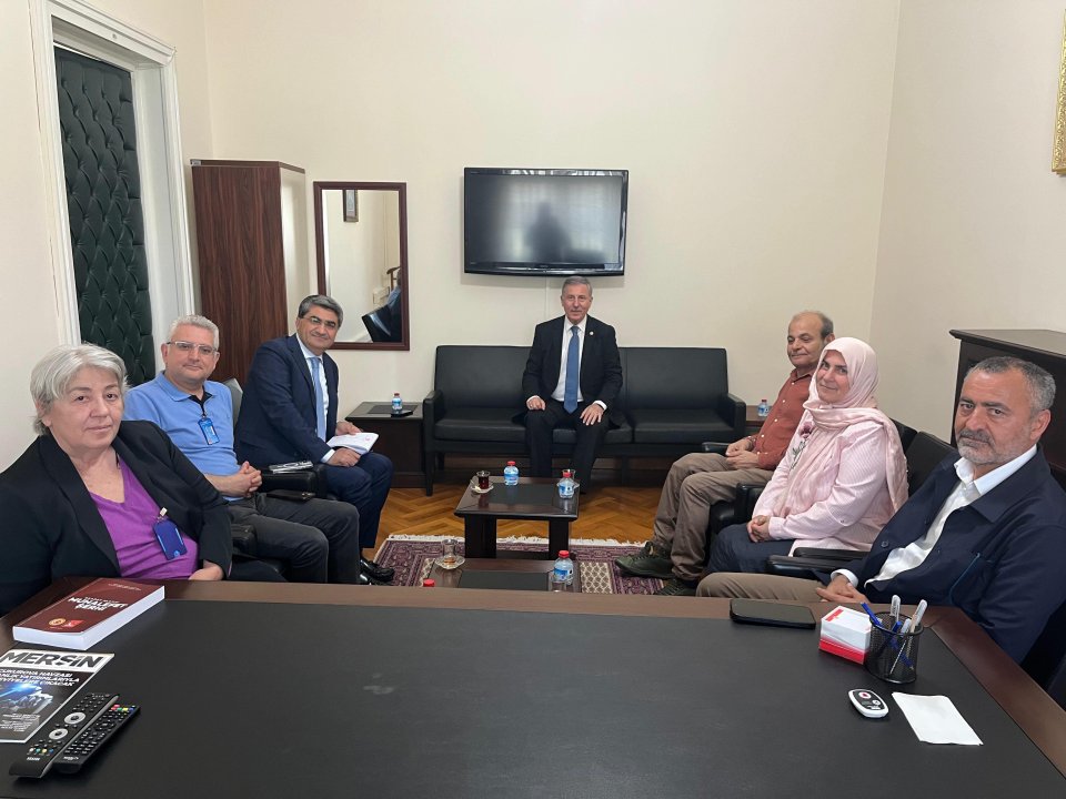 İHD Eş Genel Başkanı Cihan Aydın, İHD Yönetim Kurulu Üyesi Günal Kurşun, İHOP Genel Koordinatörü Feray Salman, ESHİD Yönetim Kurulu Başkanı Nejat Taştan ve Hak İnisiyatifi Derneği Yönetim Kurulu Başkanı Fatma Bostan Ünsal’ı ağırlamaktan memnuniyet duyduk.